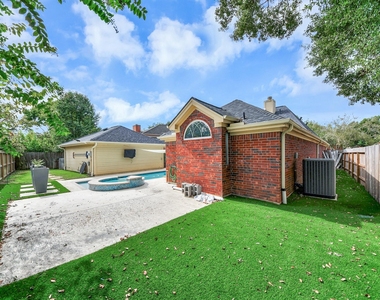 622 Fernglade Drive - Photo Thumbnail 30