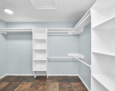622 Fernglade Drive - Photo Thumbnail 21