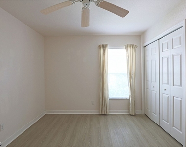 13927 Lily Pad Circle - Photo Thumbnail 6