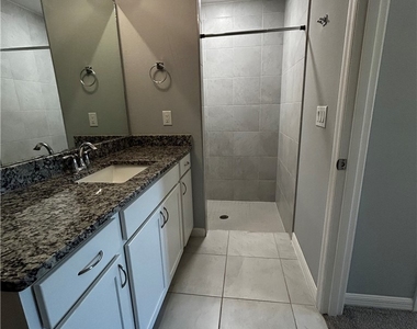 1011 Nw 22nd Terrace - Photo Thumbnail 16