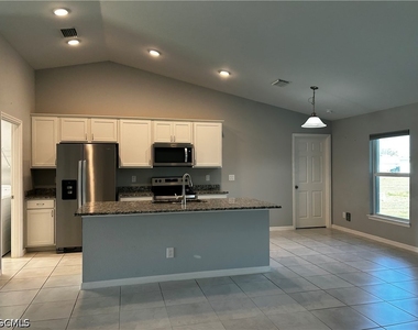 1011 Nw 22nd Terrace - Photo Thumbnail 7