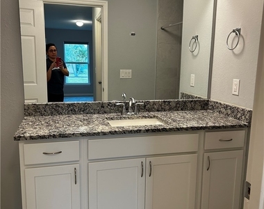 1011 Nw 22nd Terrace - Photo Thumbnail 14