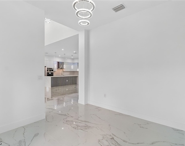 4107 16th Street Sw - Photo Thumbnail 24