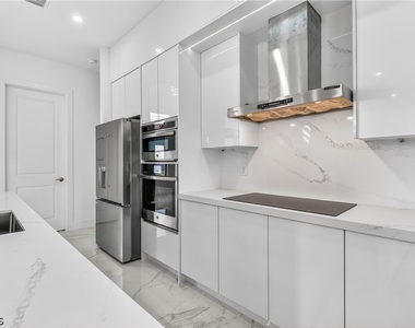 4107 16th Street Sw - Photo Thumbnail 14