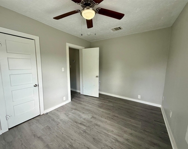 308 Bennett - Photo Thumbnail 6