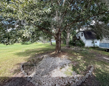 308 Bennett - Photo Thumbnail 18