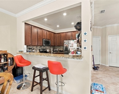 10168 Via Colomba Circle - Photo Thumbnail 10