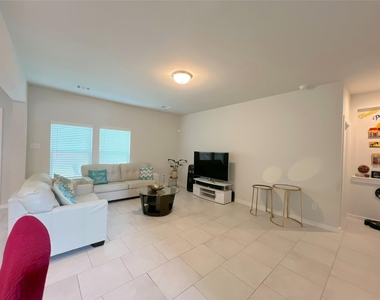 11642 Wilgers Way Way - Photo Thumbnail 6
