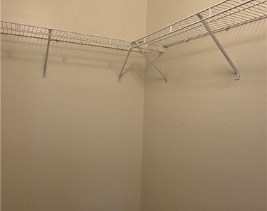 1013 Se 12th Terrace - Photo Thumbnail 7