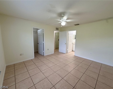 671 Dauphine Avenue S - Photo Thumbnail 4