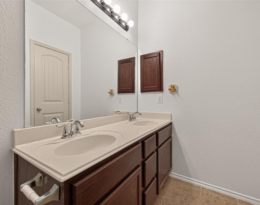 22023 Westerpine Lane - Photo Thumbnail 29