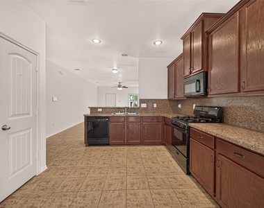 22023 Westerpine Lane - Photo Thumbnail 18
