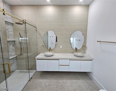 1211 Mckinley Avenue - Photo Thumbnail 21
