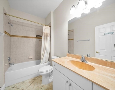 621 Nw 37th Avenue - Photo Thumbnail 14