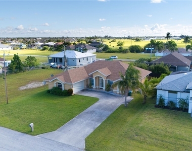 621 Nw 37th Avenue - Photo Thumbnail 32
