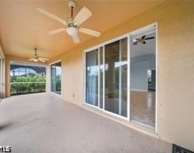 621 Nw 37th Avenue - Photo Thumbnail 22