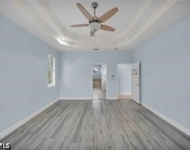 621 Nw 37th Avenue - Photo Thumbnail 29