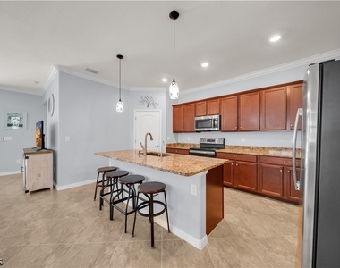 19408 Elston Way - Photo Thumbnail 2