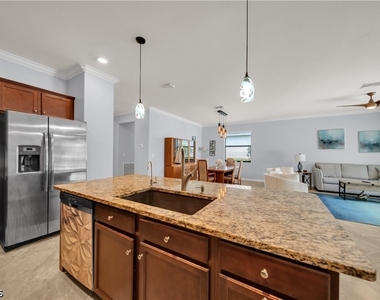 19408 Elston Way - Photo Thumbnail 5