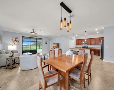 19408 Elston Way - Photo Thumbnail 12