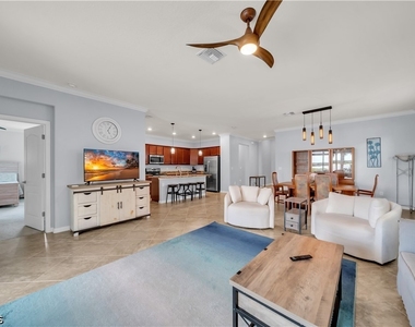 19408 Elston Way - Photo Thumbnail 11
