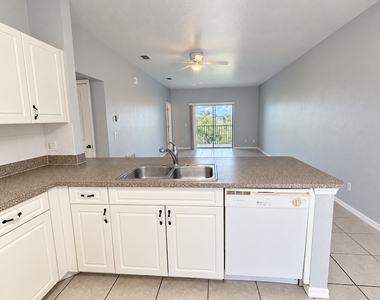 1117 Sw 48th Terrace - Photo Thumbnail 6