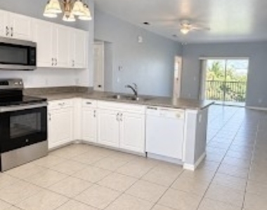 1117 Sw 48th Terrace - Photo Thumbnail 2