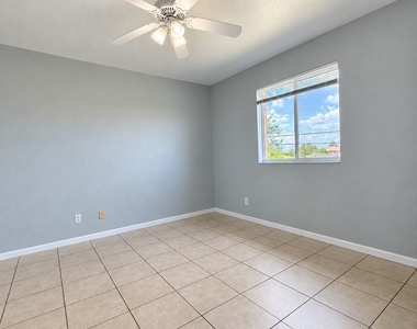 1117 Sw 48th Terrace - Photo Thumbnail 13