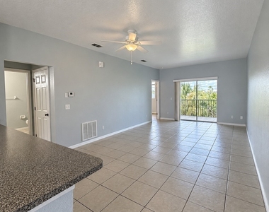 1117 Sw 48th Terrace - Photo Thumbnail 7