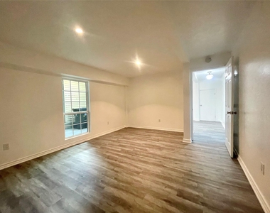 1127 Walling Street - Photo Thumbnail 6