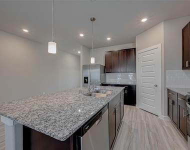 6343 Buffalo Bend Lane - Photo Thumbnail 16