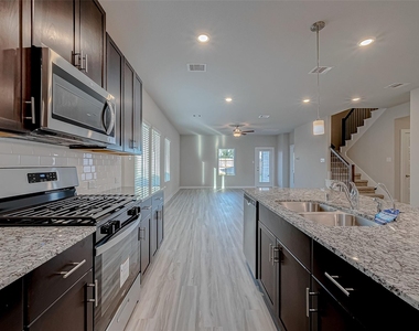 6343 Buffalo Bend Lane - Photo Thumbnail 13