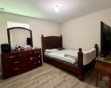 354 Mangonia Avenue - Photo Thumbnail 8