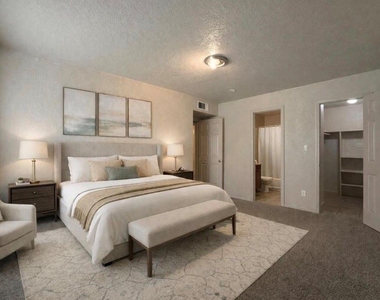 8100 Creekbend Drive - Photo Thumbnail 3