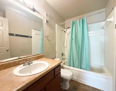 8100 Creekbend Drive - Photo Thumbnail 5