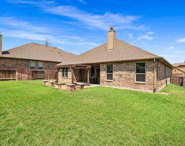1527 Holly Chase Court - Photo Thumbnail 25