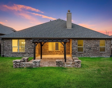 1527 Holly Chase Court - Photo Thumbnail 29