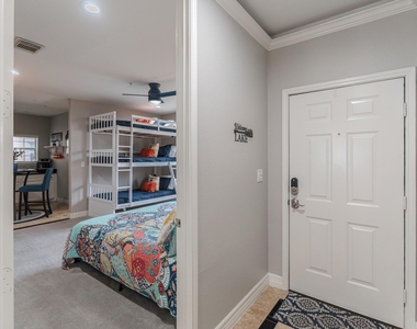 7039 Kingston Cove Lane - Photo Thumbnail 25