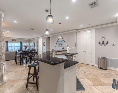 7039 Kingston Cove Lane - Photo Thumbnail 6