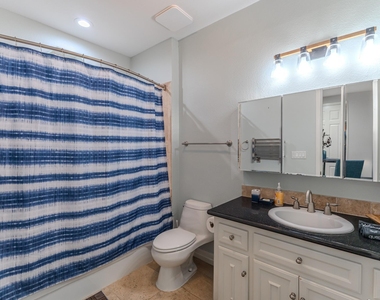 7039 Kingston Cove Lane - Photo Thumbnail 29