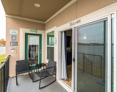 7039 Kingston Cove Lane - Photo Thumbnail 32
