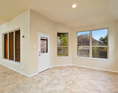 115 Meadow Valley Drive - Photo Thumbnail 16