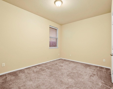 115 Meadow Valley Drive - Photo Thumbnail 5