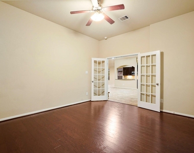 115 Meadow Valley Drive - Photo Thumbnail 17