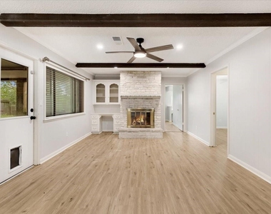 3313 Churchill Street - Photo Thumbnail 5