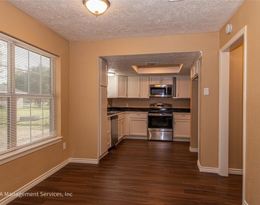 12834 Timothy Drive - Photo Thumbnail 5