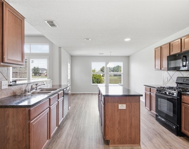 18510 By The Lake Court - Photo Thumbnail 10