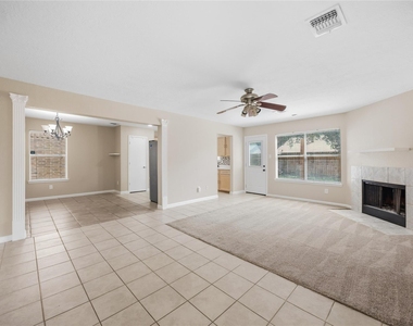 802 Oak West Drive - Photo Thumbnail 1