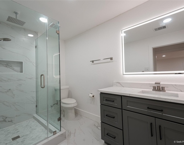 7942 Hammerly Boulevard - Photo Thumbnail 16