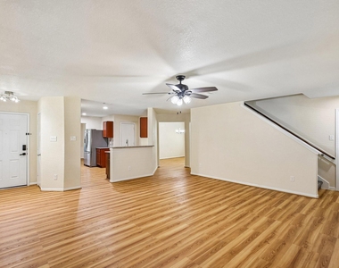 21127 Fox Orchard Court - Photo Thumbnail 7